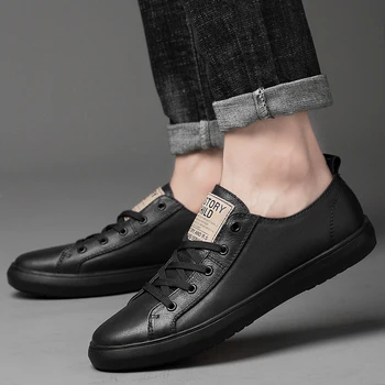  2021 Moda gündelik erkek ayakkabısı Hakiki Deri Nefes Dantel-Up Ayakkabı erkek spor ayakkabı klasik Siyah Beyaz platform ayakkabılar Erkekler İçin