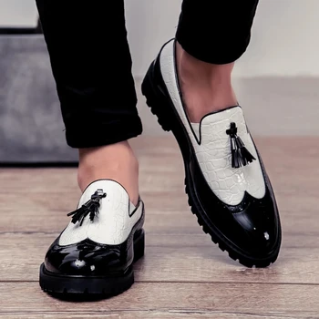  Moda ayakkabı Ofis Ayakkabı Erkekler için rahat ayakkabılar Nefes deri makosenler Sürüş Moccasins Rahat Kayma 2021 Üç Renk
