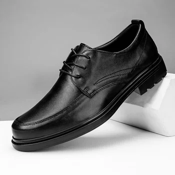  Sıcak Yeni deri ayakkabı Erkekler Flats Moda gündelik erkek ayakkabısı Marka Erkek Takım Rahat Lace Up Siyah Resmi Iş Oxford