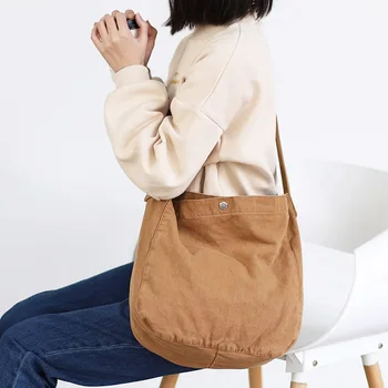  2023 yeni bahar sonbahar postacı çantası Kadınlar için Büyük Kapasiteli Moda Tuval Bahar Yeni Shopoper Kadın Çanta Omuz